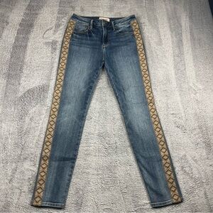 Driftwood jeans size 26 skinny embroidered leg